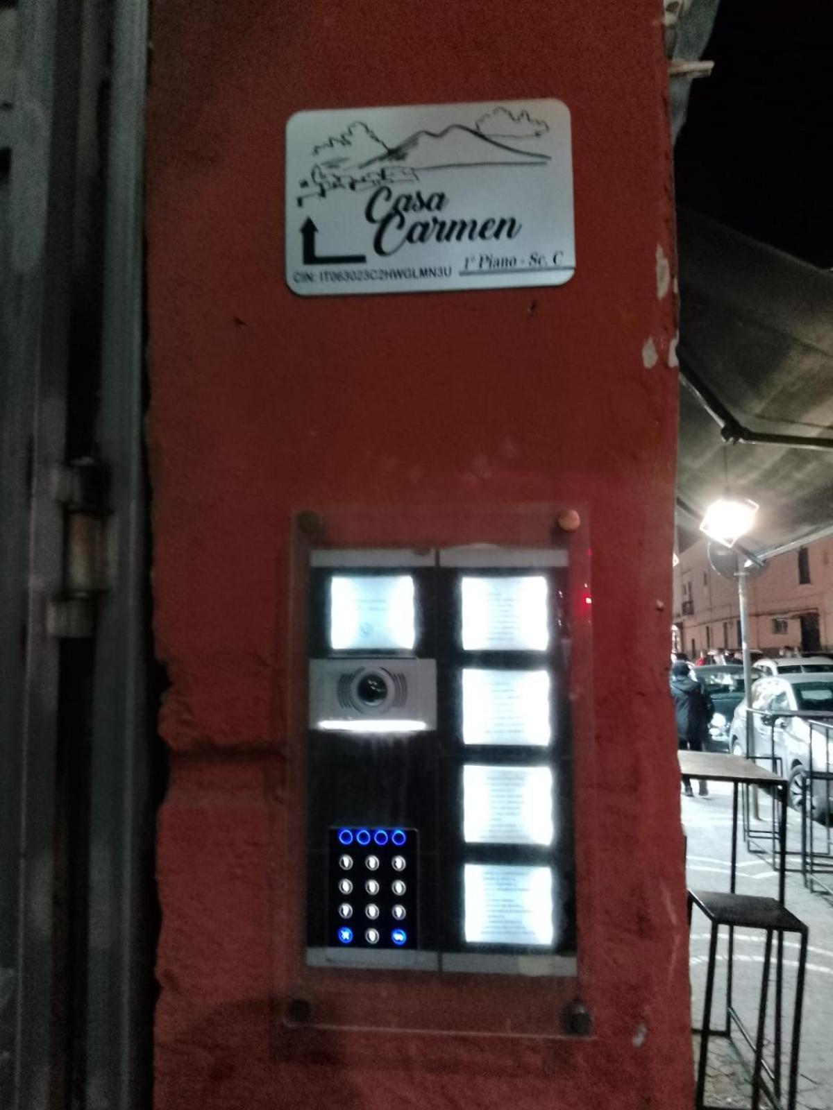 Casa Carmen Apartment Наполи Екстериор снимка