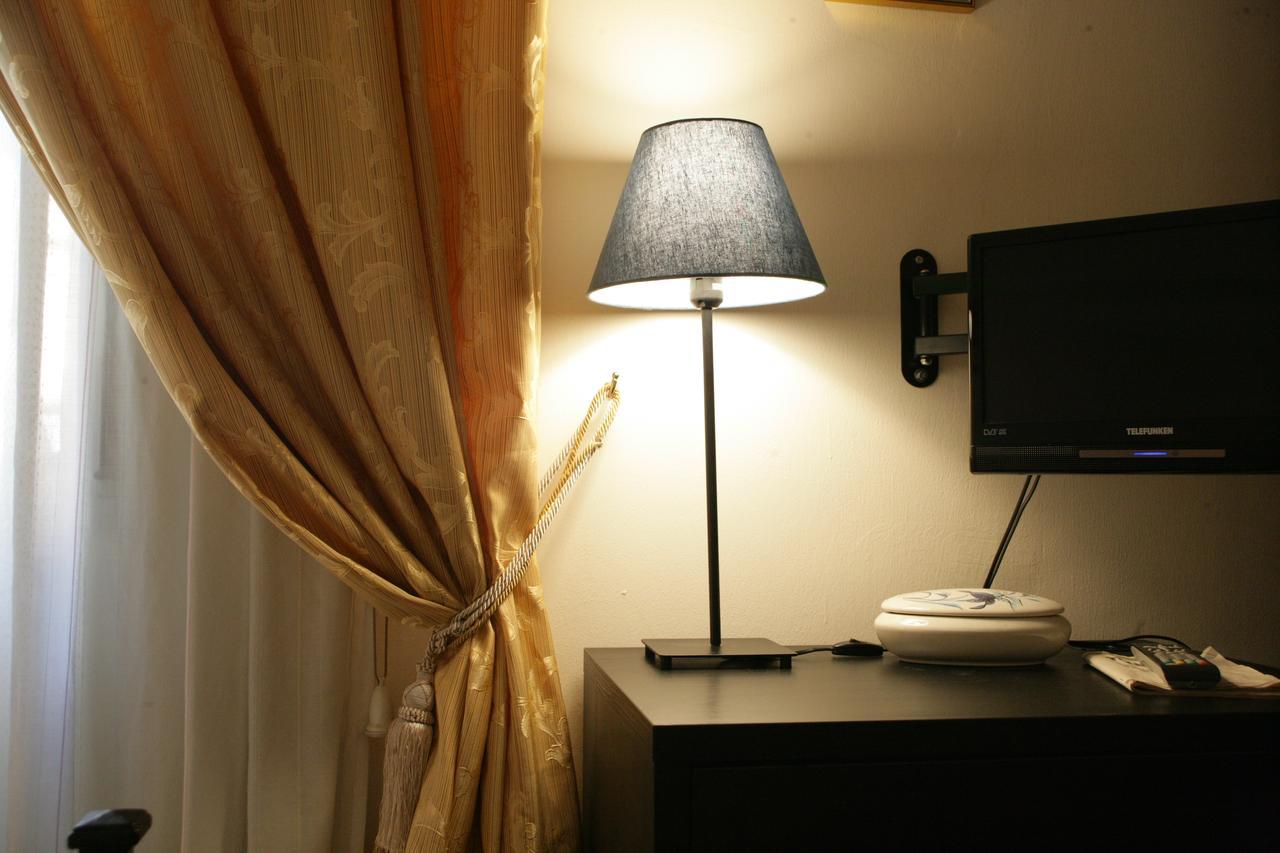 Casa Carmen Apartment Наполи Екстериор снимка