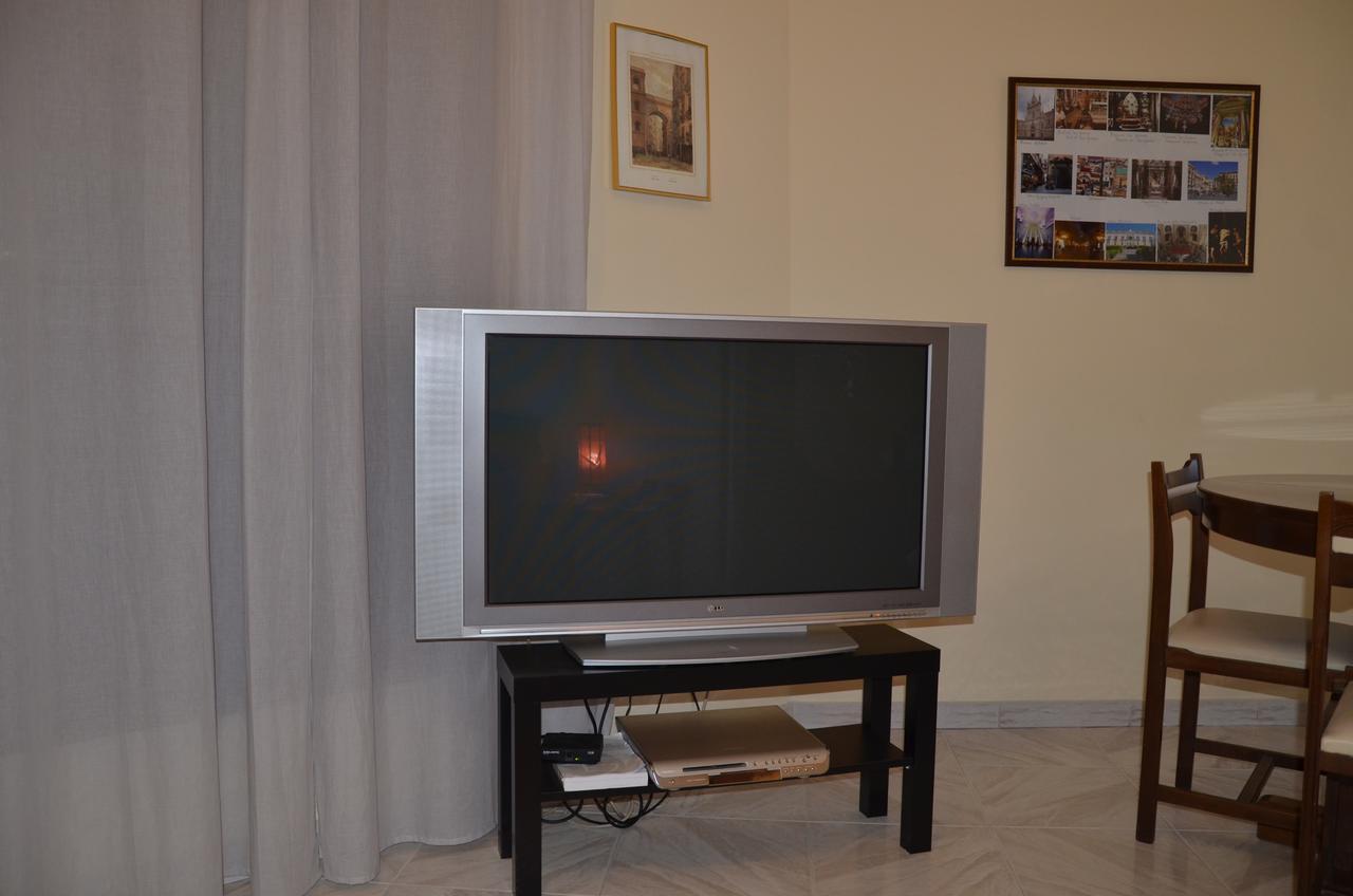 Casa Carmen Apartment Наполи Екстериор снимка
