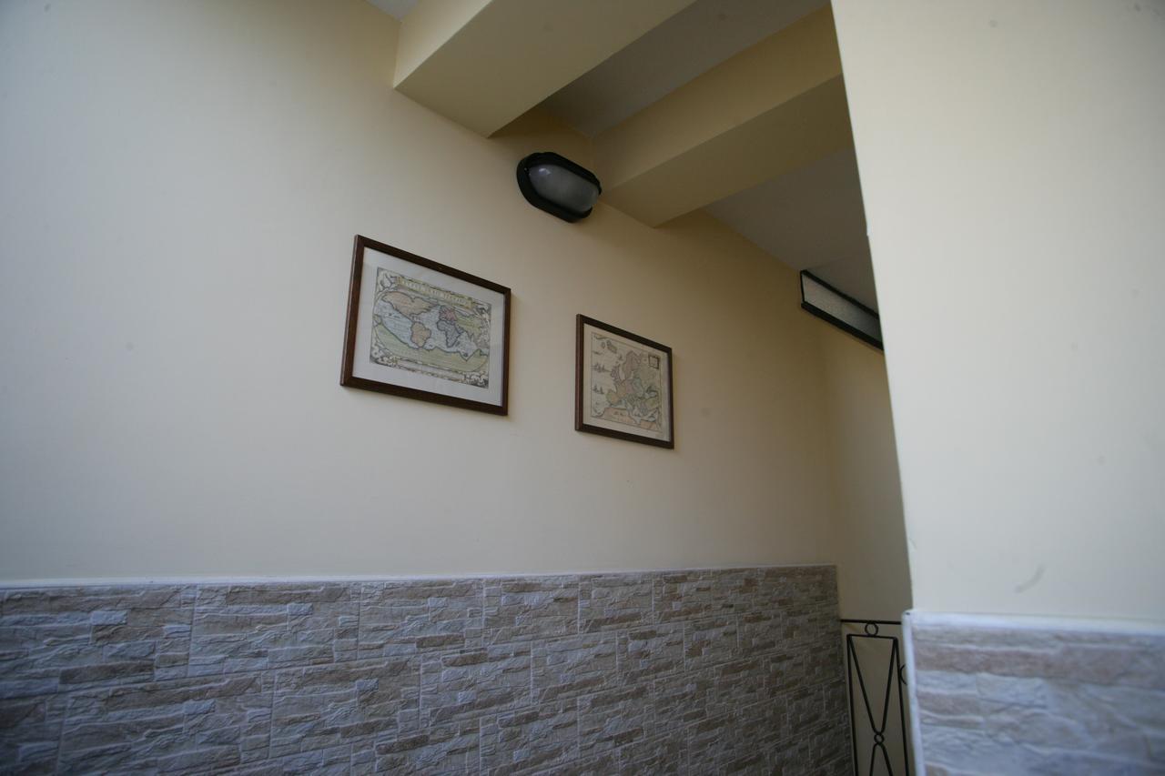 Casa Carmen Apartment Наполи Екстериор снимка