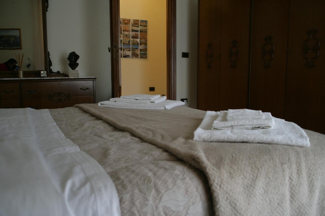 Casa Carmen Apartment Наполи Екстериор снимка