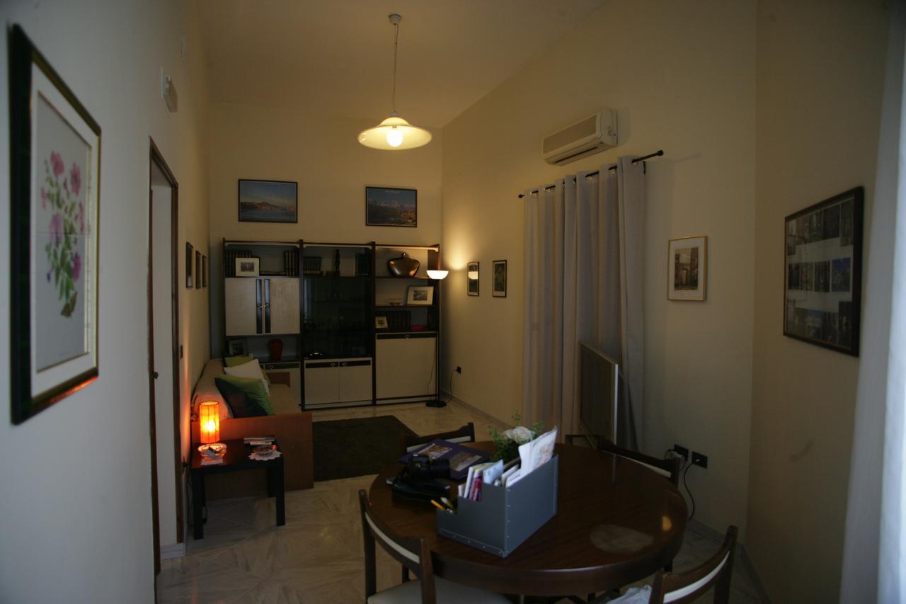 Casa Carmen Apartment Наполи Екстериор снимка
