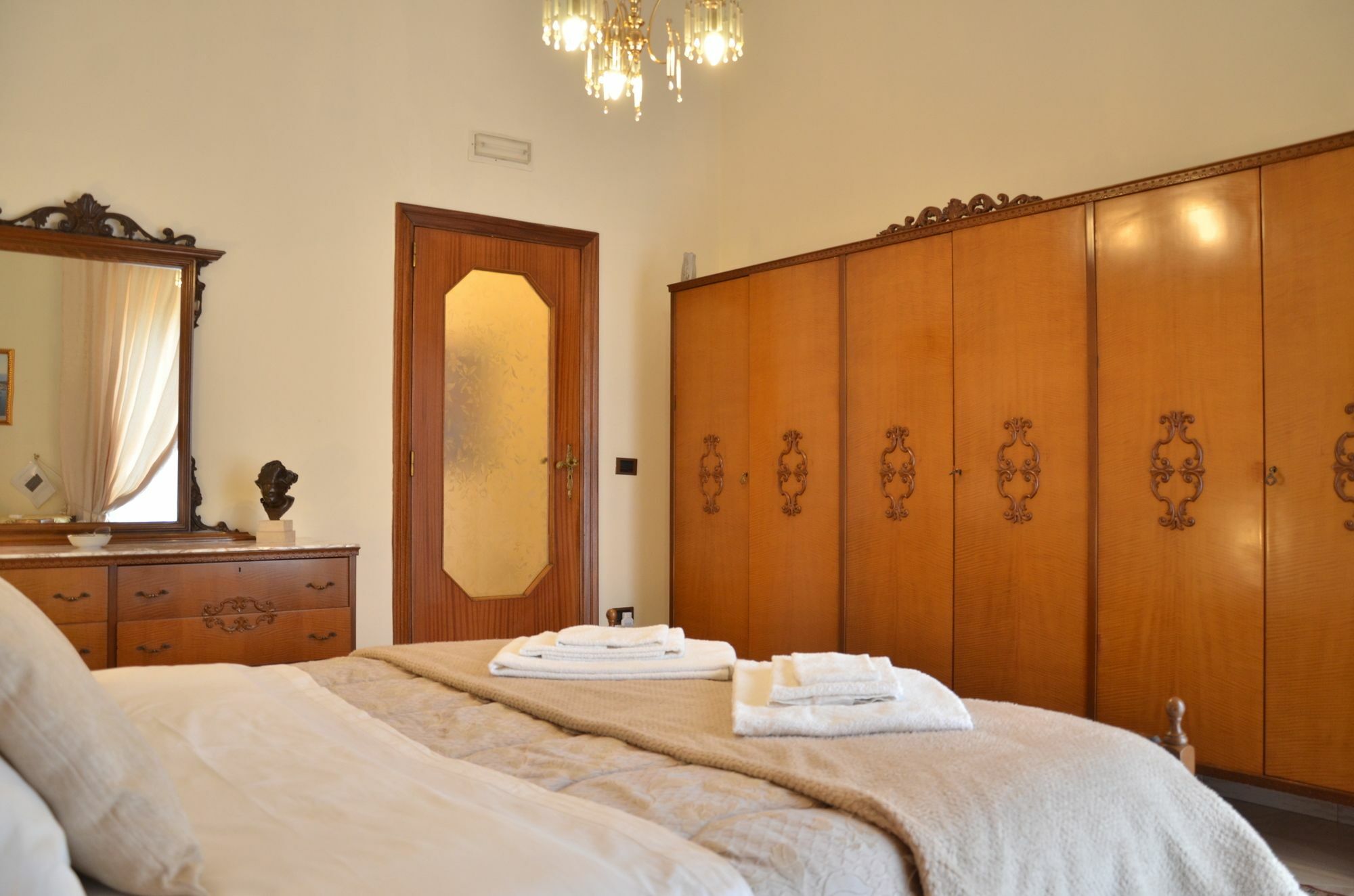 Casa Carmen Apartment Наполи Екстериор снимка